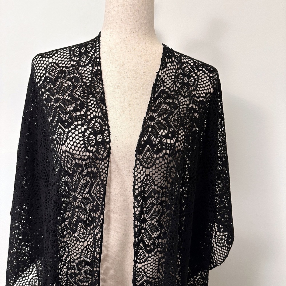 VTG Black Crochet Lace Kimono Fringe Swim Cover Up Boho Festival Whimsigoth OS - Picture 4 of 8